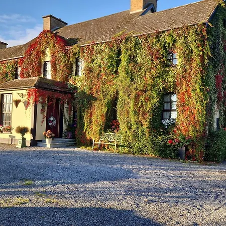 Charlotte's Way 3*